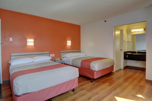 Motel 6-Wethersfield, CT - Hartford image 20