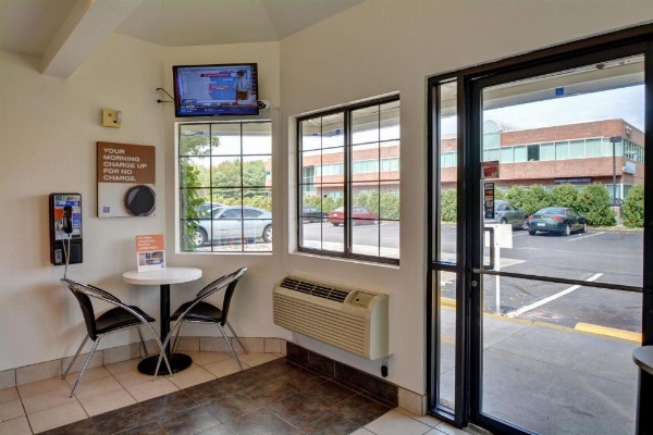 Motel 6-Wethersfield, CT - Hartford image 21