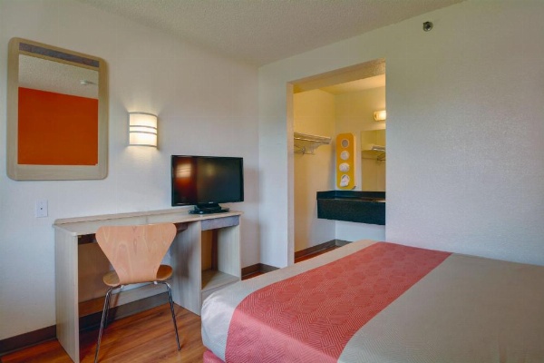 Motel 6-Wethersfield, CT - Hartford image 26