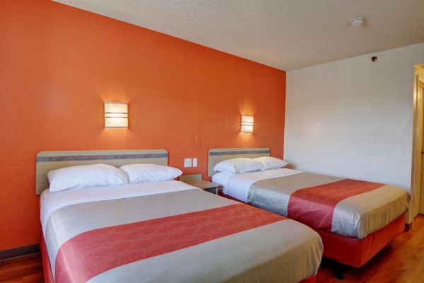 Motel 6-Wethersfield, CT - Hartford image 30