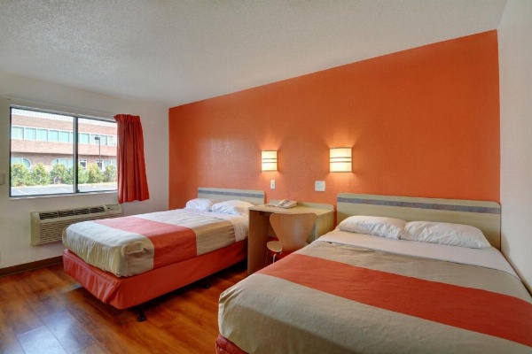 Motel 6-Wethersfield, CT - Hartford image 9
